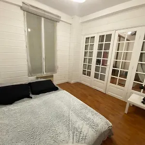 https://appartement-design-champ-de-mars-2-pices-quartier-tour-eiffel.fr-paris.fr