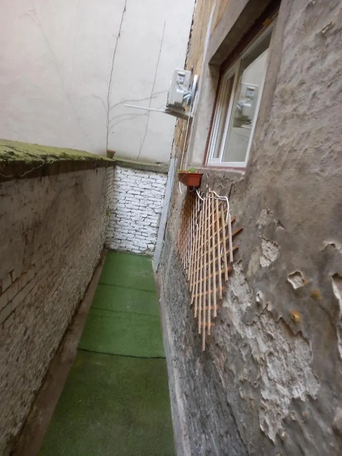 Liszt Ferenc Square Studio Apartment Budapest