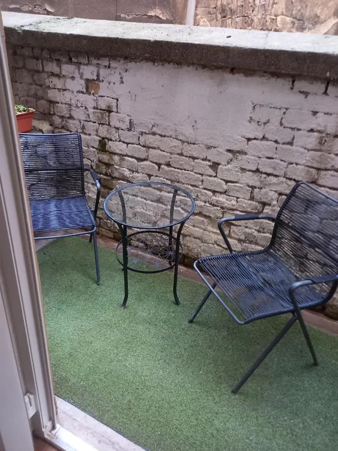 Liszt Ferenc Square Studio Apartment Budapest